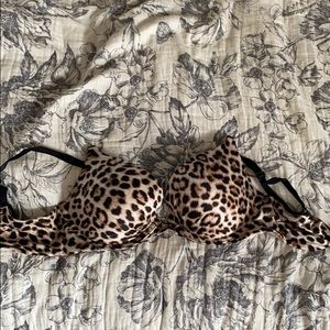 Victoria secret push up bra